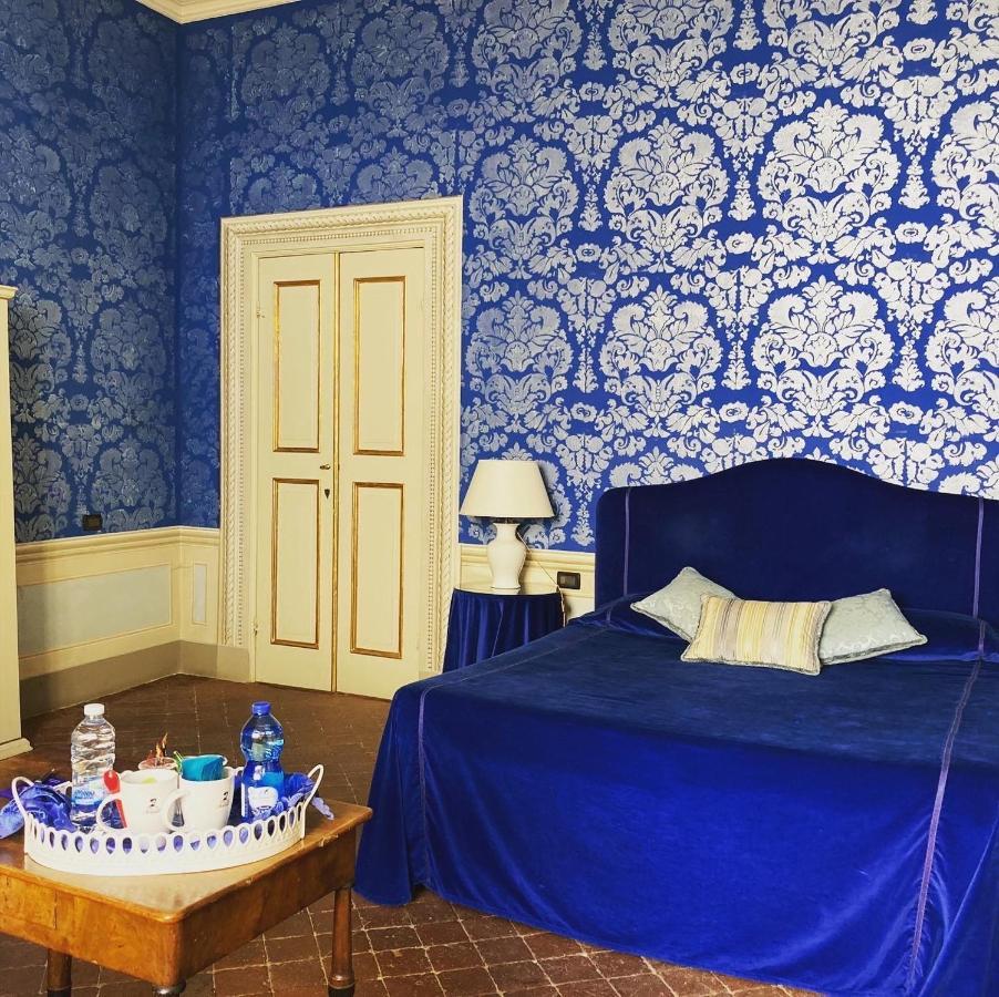 Palazzo Tucci Residenza D'Epoca Bed & Breakfast ลุคคา ภายนอก รูปภาพ