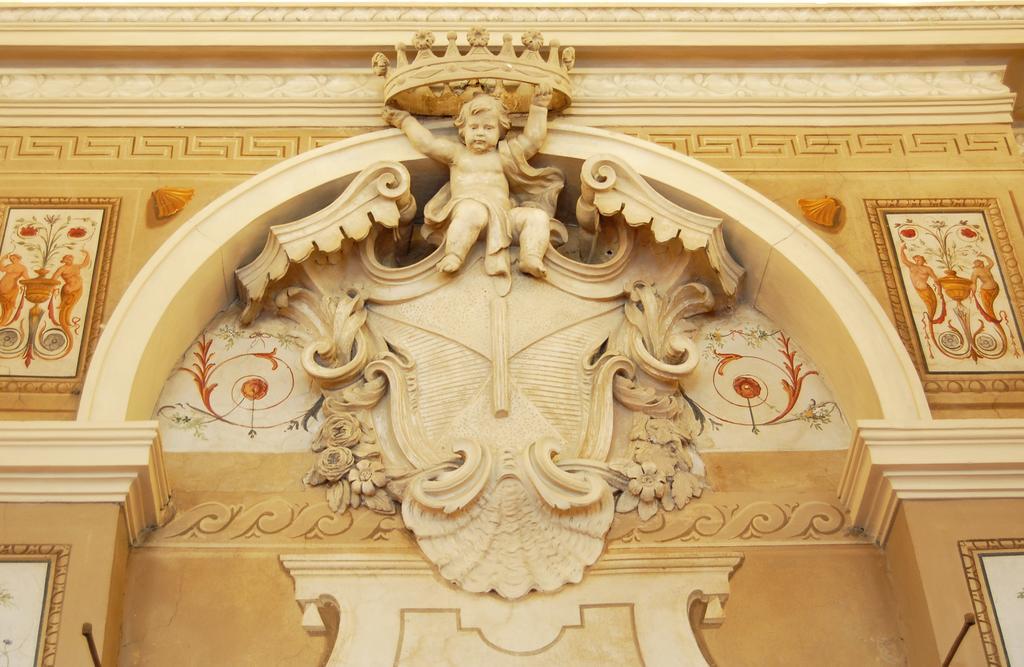 Palazzo Tucci Residenza D'Epoca Bed & Breakfast ลุคคา ภายนอก รูปภาพ