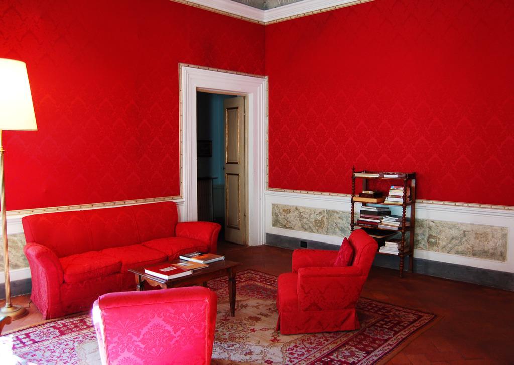 Palazzo Tucci Residenza D'Epoca Bed & Breakfast ลุคคา ภายนอก รูปภาพ
