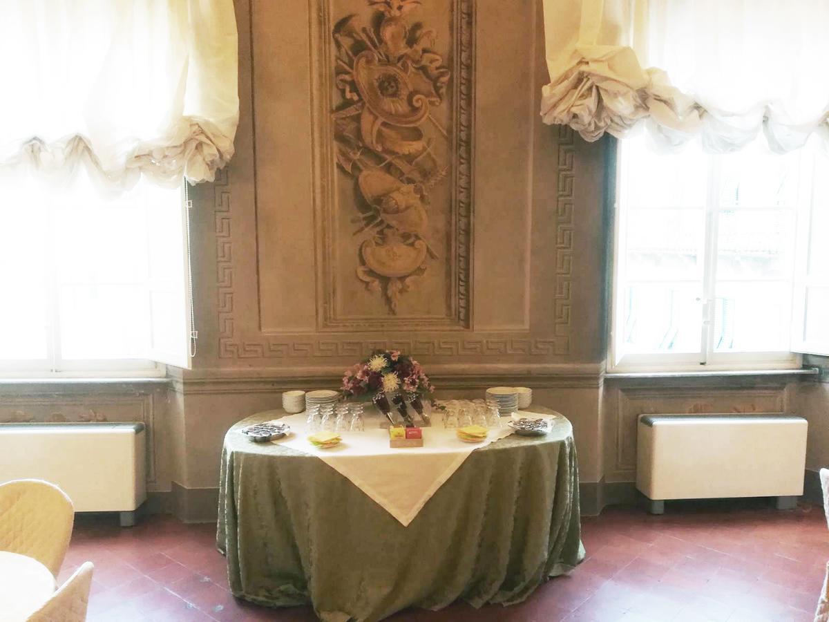 Palazzo Tucci Residenza D'Epoca Bed & Breakfast ลุคคา ภายนอก รูปภาพ